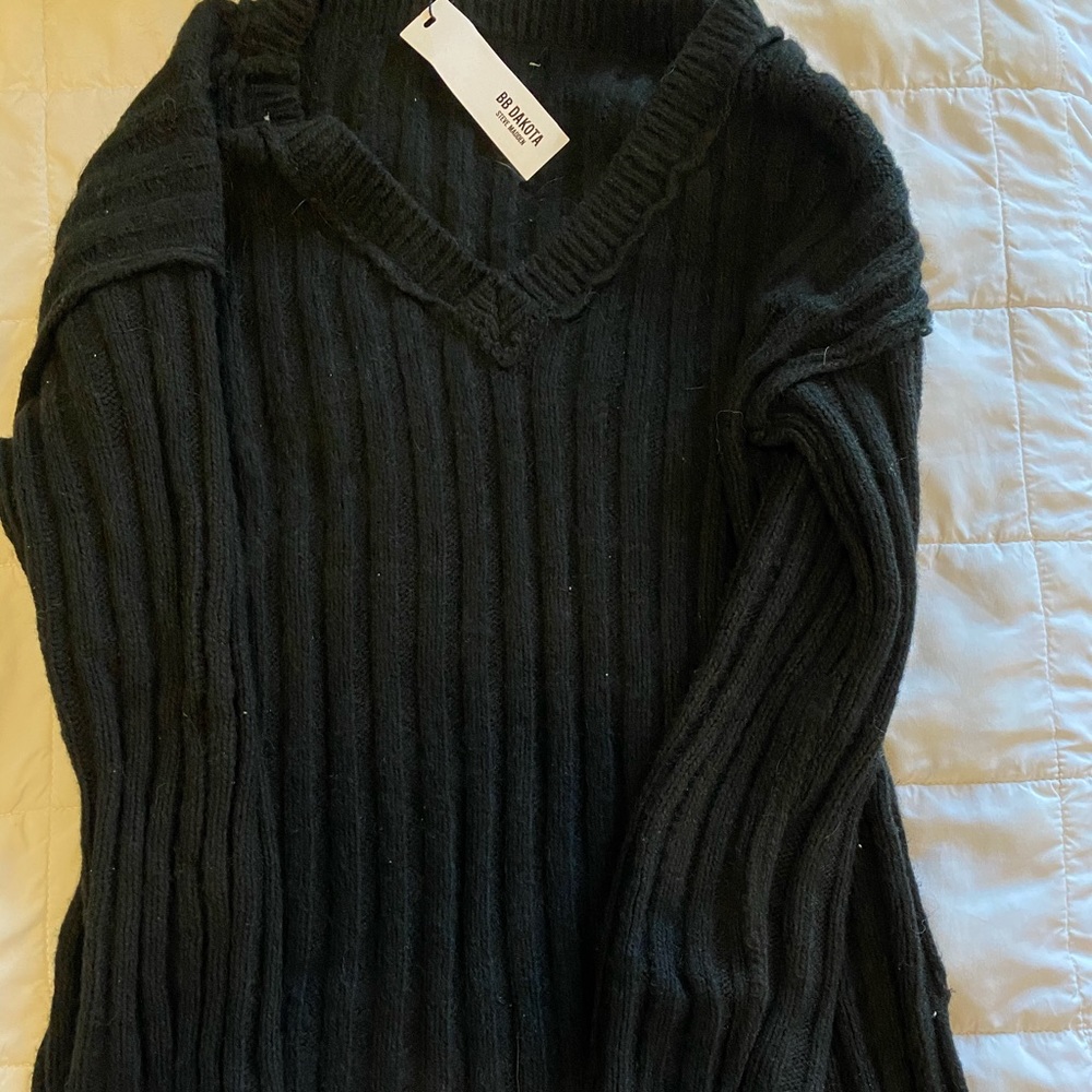 BB Dakota Black Sweater